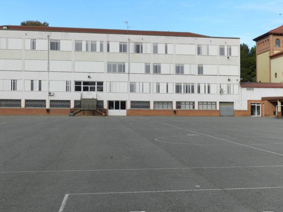 El patio del colegio de los Salesianos de Monzón