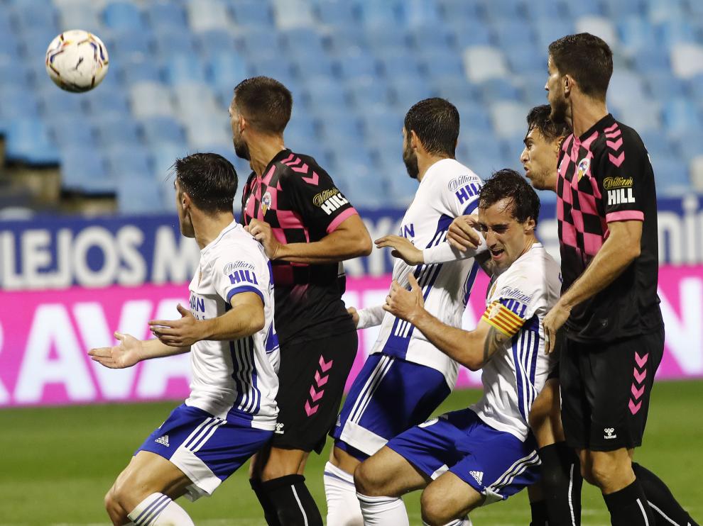 El partido del Real Zaragoza contra el Sabadell, en la jornada 8 de la Liga SmartBank, en La Romareda.