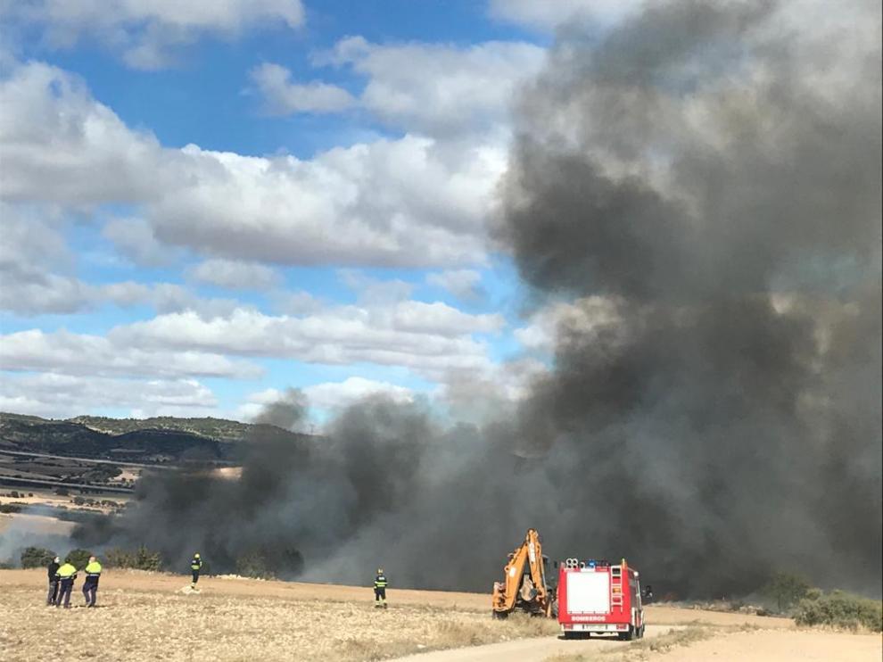 Bomberos de la Diputación de Teruel han extinguido este lunes, 26 de octubre, un incendio en la escombrera del municipio de Mas de las Matas