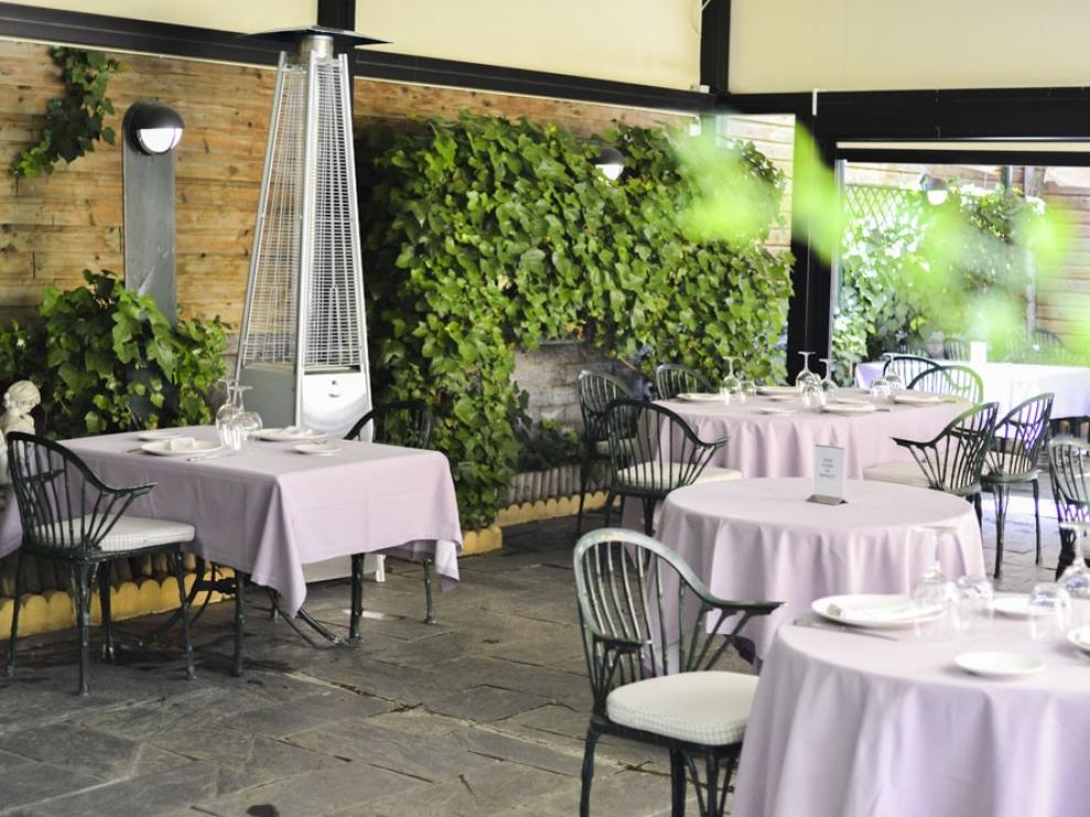 Las condiciones de la terraza de El chalet hacen que se pueda usar durante prácticamente todo el año.