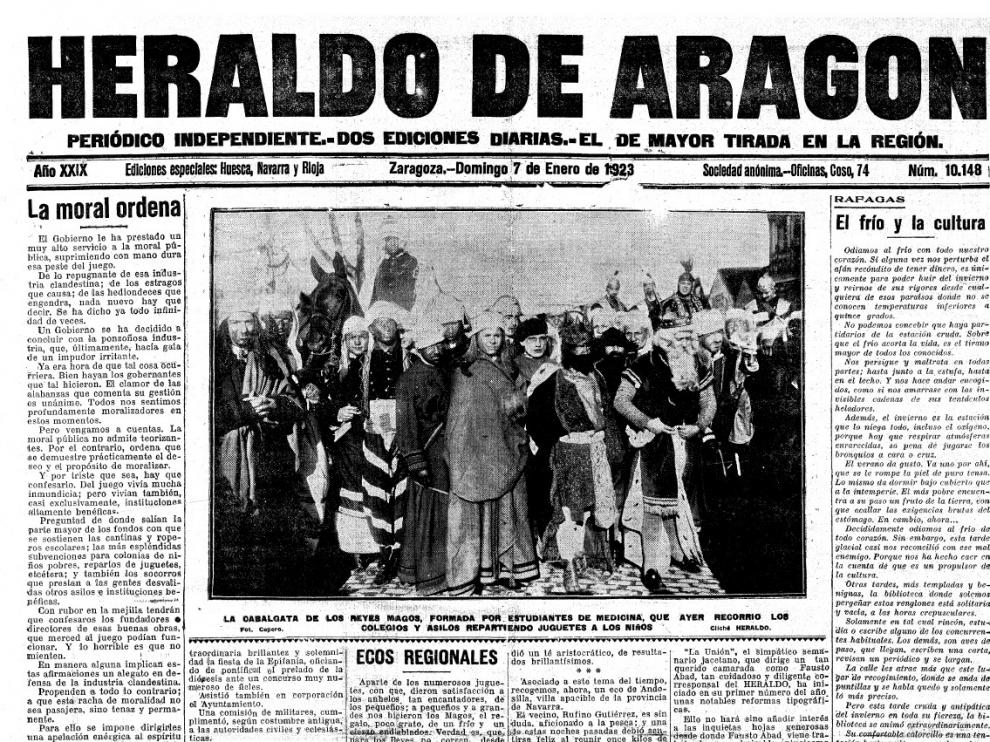 Los voluntariosos estudiantes de Medicina, disfrazados como Reyes en 1923.