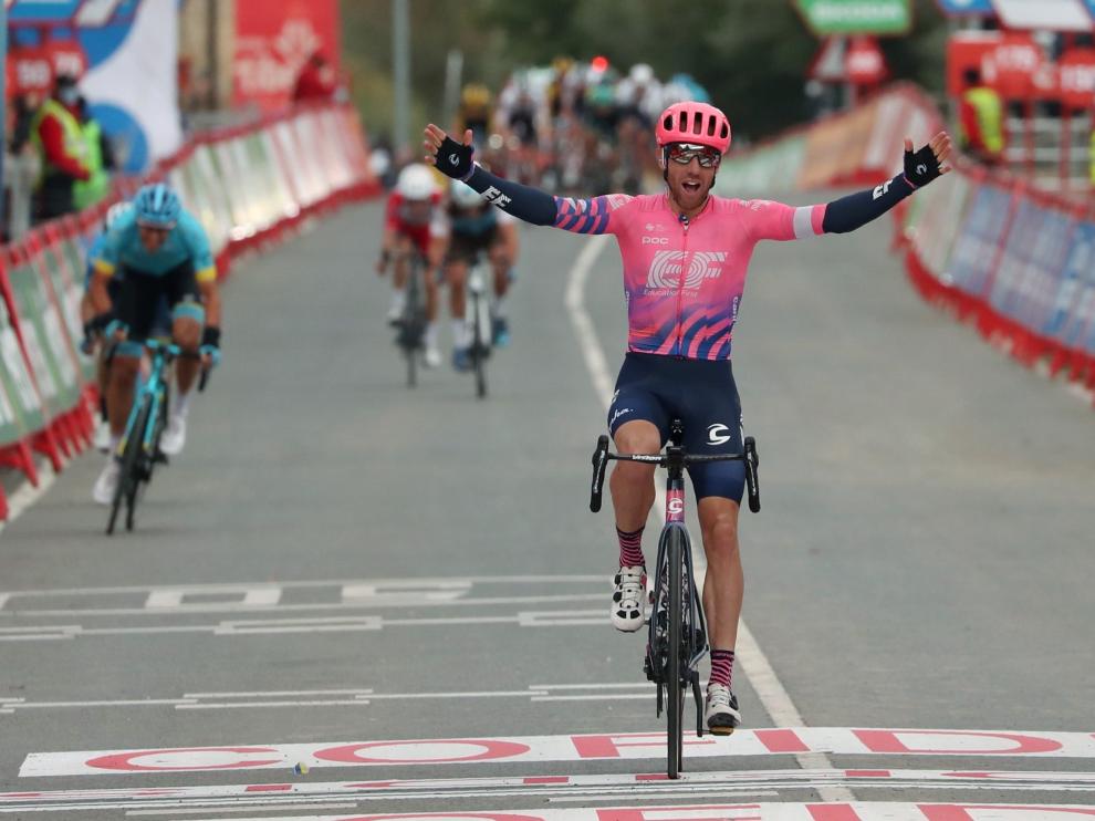 El canadiense Michael Woods (EF Pro Cycling) se impone vencedor en la séptima etapa de La Vuelta ciclista a España disputada hoy entre Vitoria y Villanueva de Valdegovía