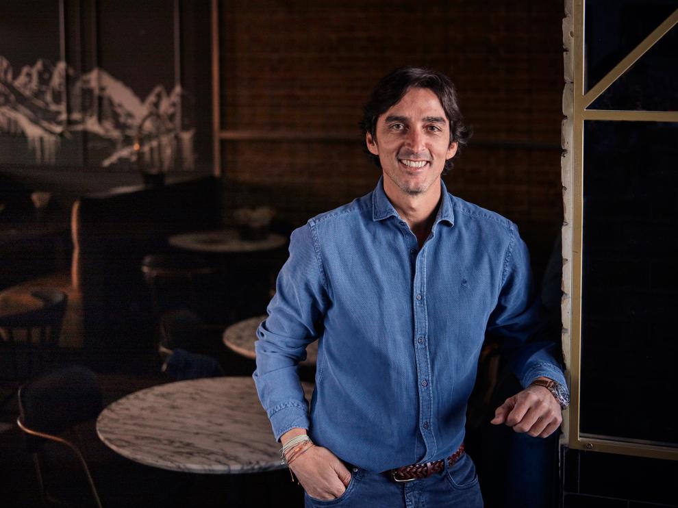 El zaragozano Javier Floristán, fundador de la marca, en uno de sus restaurantes.