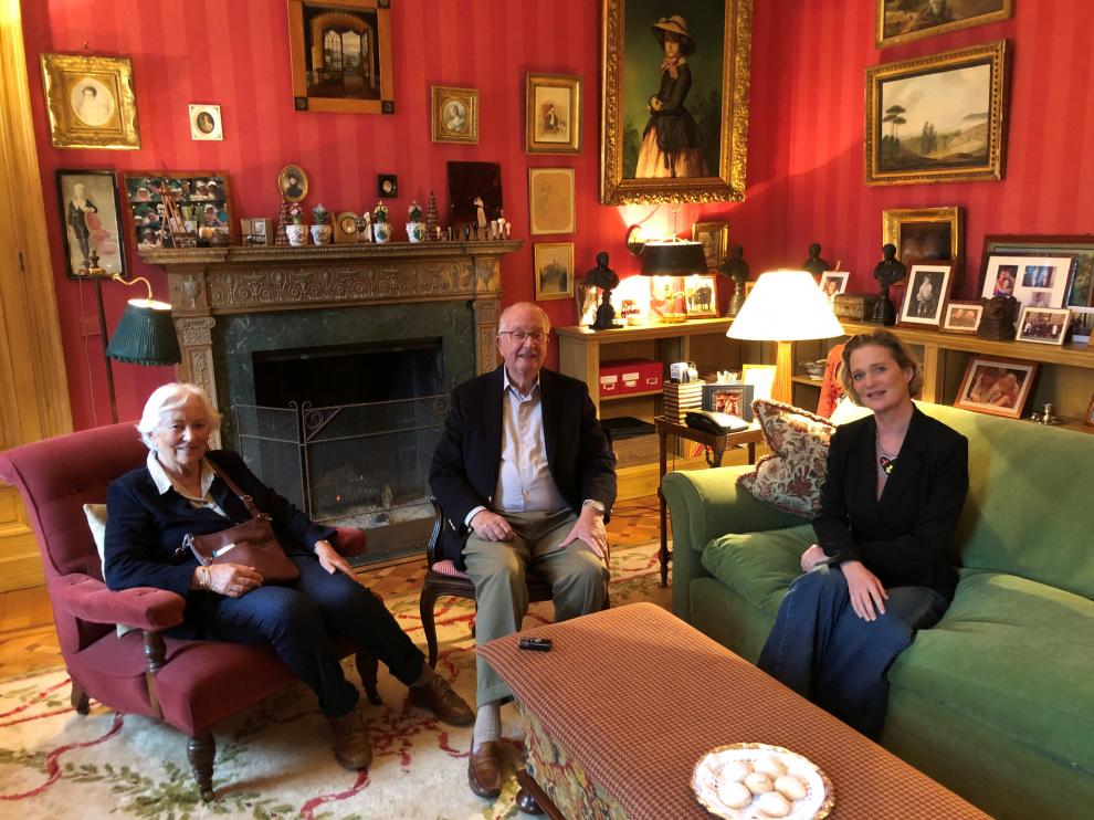 Los reyes Alberto y Paola de Bélgica, junto a Delphine, la hija ilegítima del monarca.