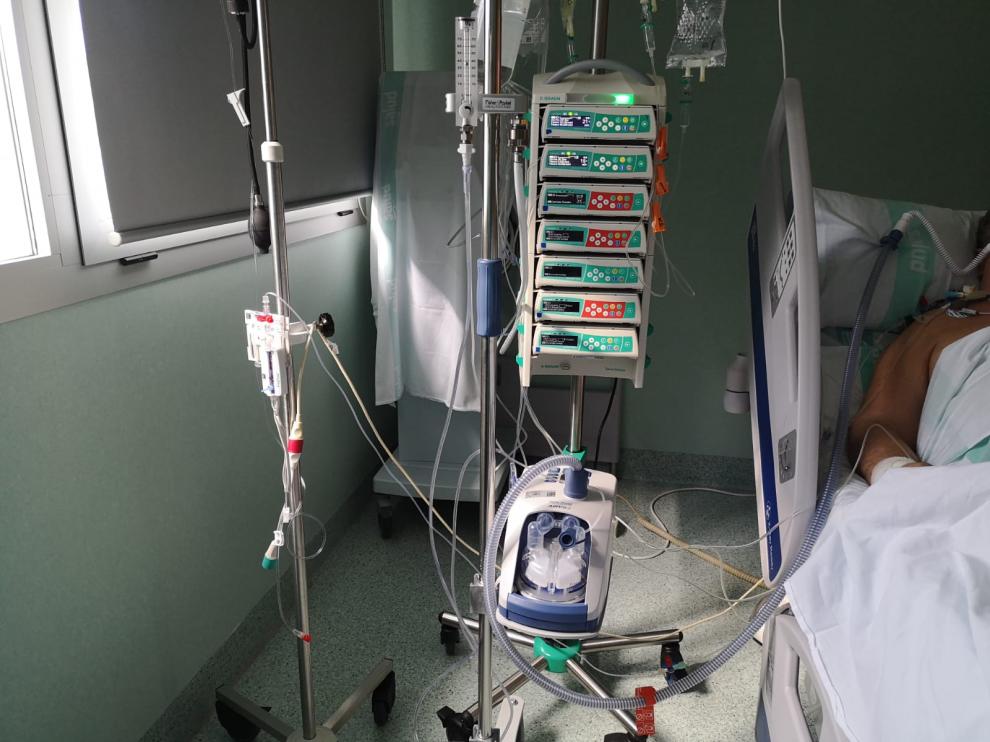 Uno de los equipos para la oxigenoterapia de alto flujo en el hospital Miguel Servet de Zaragoza.