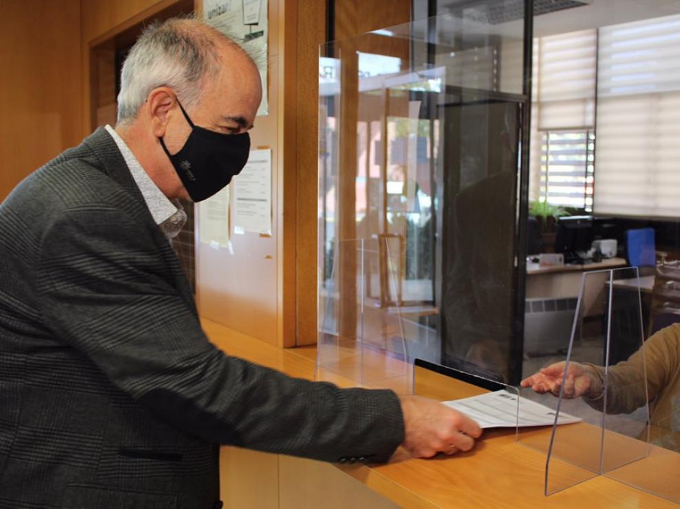 Jesús Santamaría, este miércoles cuando oficializó su candidatura a las elecciones al rectorado de la Universidad de Zaragoza.