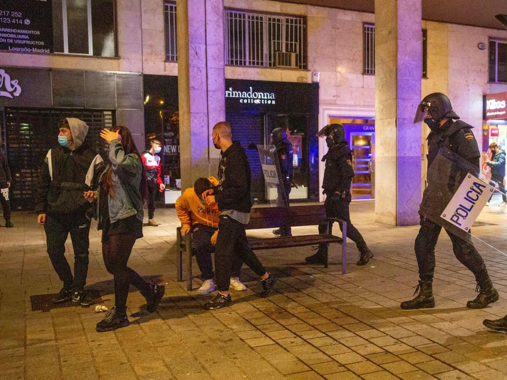 Despligue policial en el centro de Logroño durante los disturbios de este fin de semana
