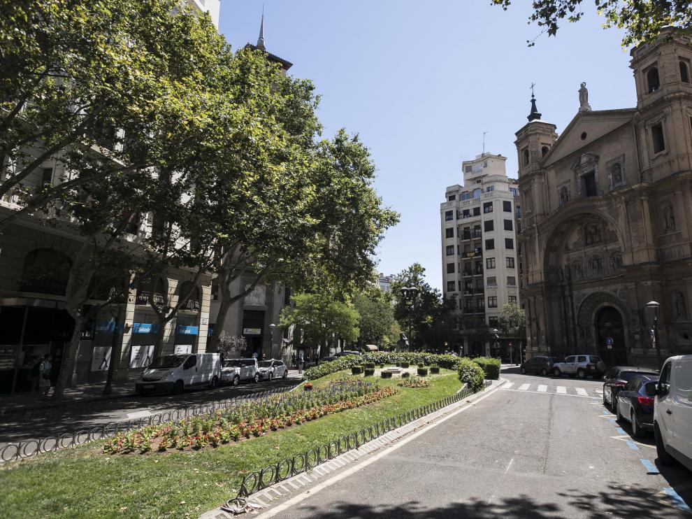 La basílica recupera el protagonismo. Las obras aportarán más visibilidad a la basílica de Santa Engracia, considerada como Bien de Interés Cultural (BIC) y servirán para crear una gran plaza peatonal y ajardinada de 2.600 m². De esta forma, ya no habrá vehículos ni señales u otros elementos frente a la fachada del templo.