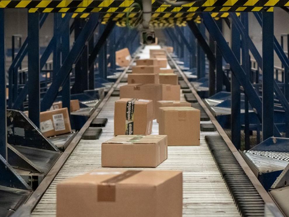 Según las previsiones de la compañía, del 30 de noviembre al 6 de diciembre se transportarán más de cuatro millones de paquetes.
