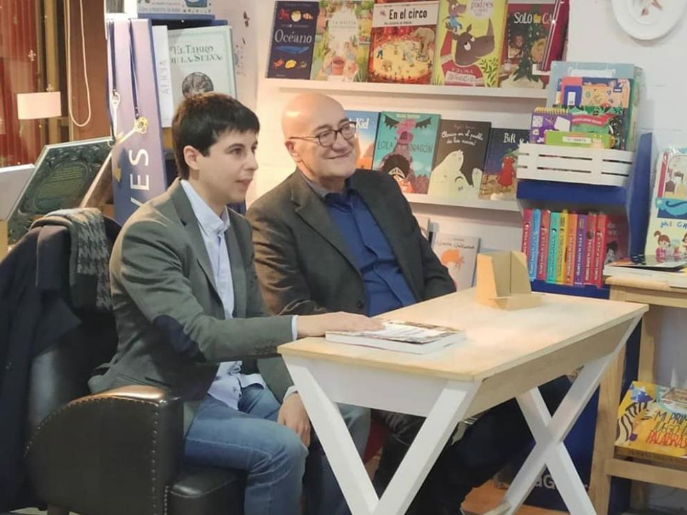 Antonio Altarriba crea la Fundación El Arte de Volar.