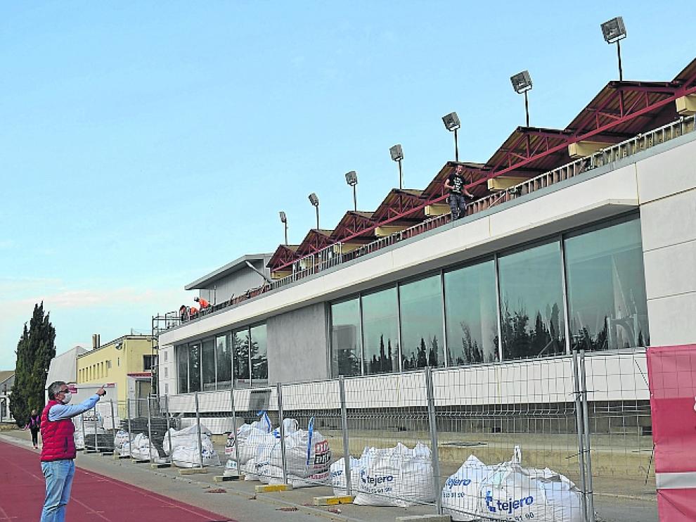 Obras de ampliación del polideportivo municipal de Tauste.