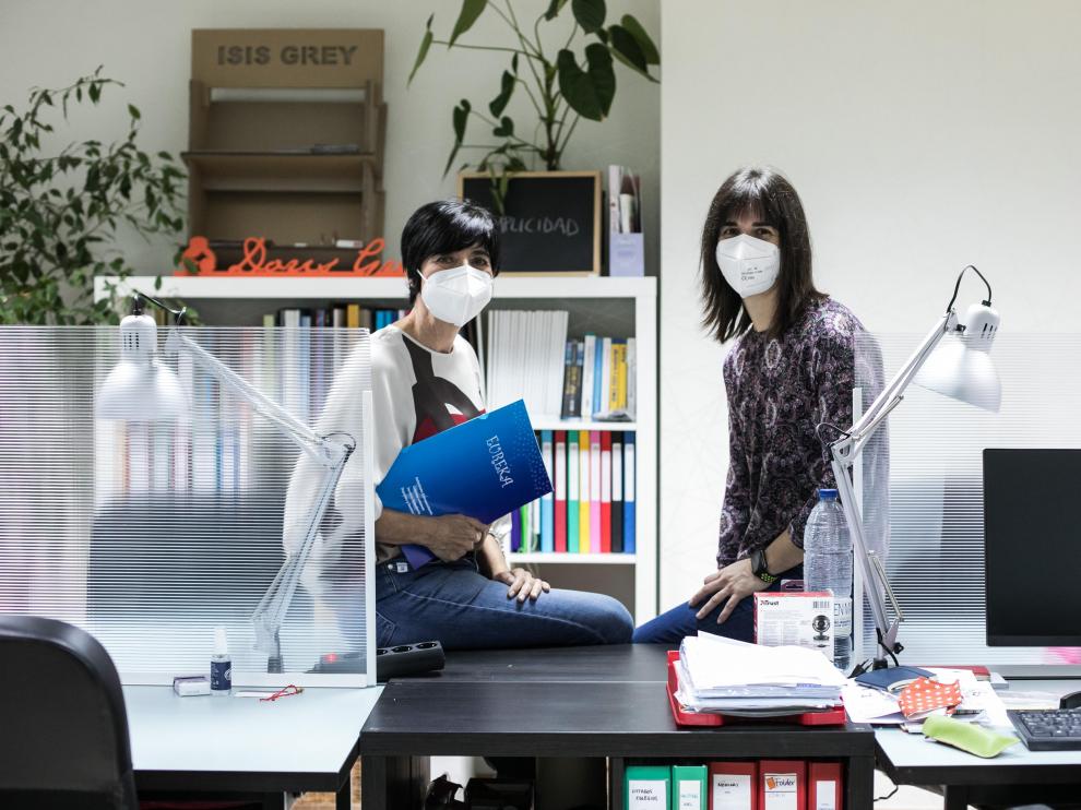 Mar Dubón y Diana Millán, madre e hija, en la sede de Eureka Zaragoza en Dovela Coworking.