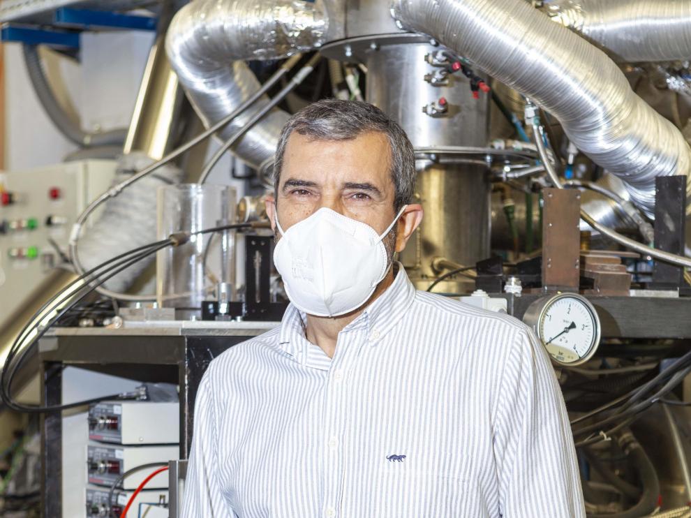 Javier Ballester investiga en el Laboratorio de Fluidodinámica y Tecnologías de la Combustión (LIFTEC, UZ-CSIC)