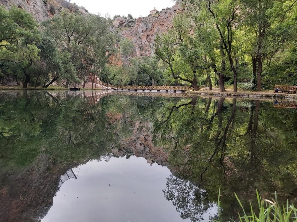 Lago del Espejo, en el Monasterio de Piedra.