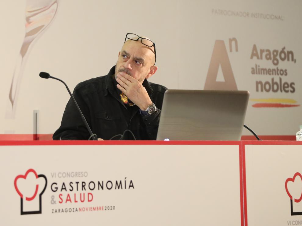 Miguel Ángel Almodóvar durante su intervención en el VI Congreso de Gastronomía y Salud.