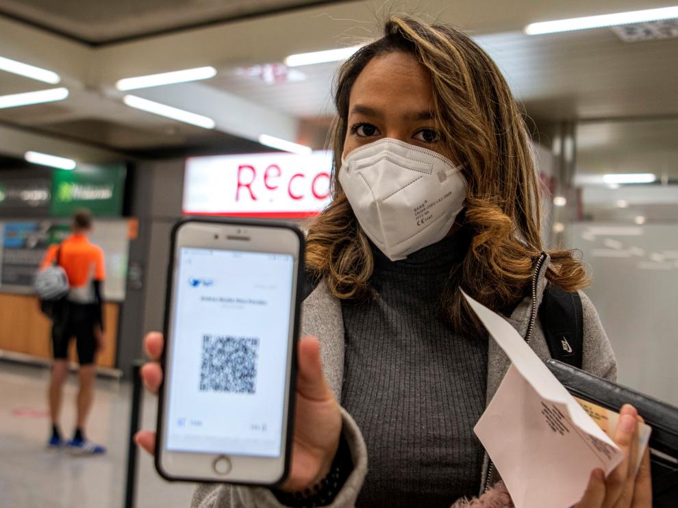 Cinco viajeros del primer vuelo internacional llegan a Palma sin PCR reciente