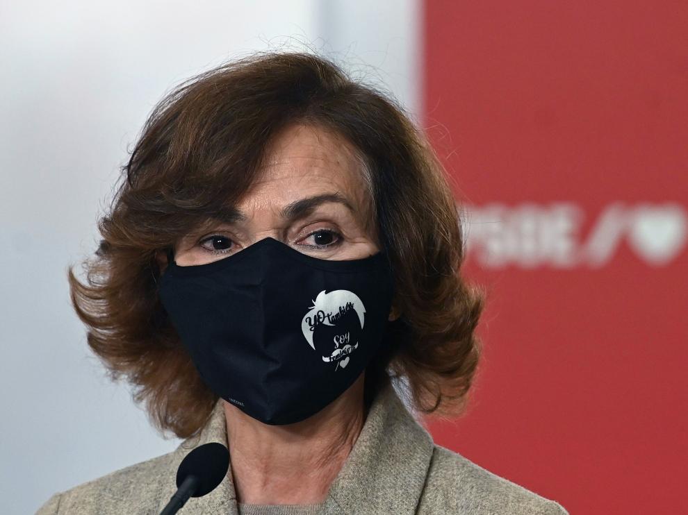 Minuto de silencio por las víctimas de la violencia contra las mujeres en Ferraz