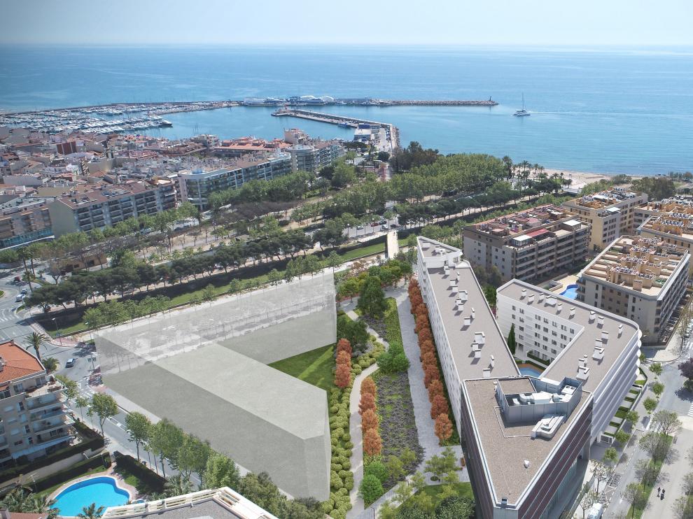 La singular forma triangular de la promoción Forneri destaca a 200 metros de la playa de Cambrils