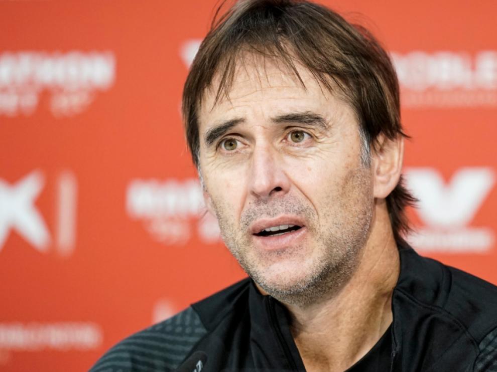 Julen Lopetegui, preparador del Sevilla, durante su comparecencia de este viernes.