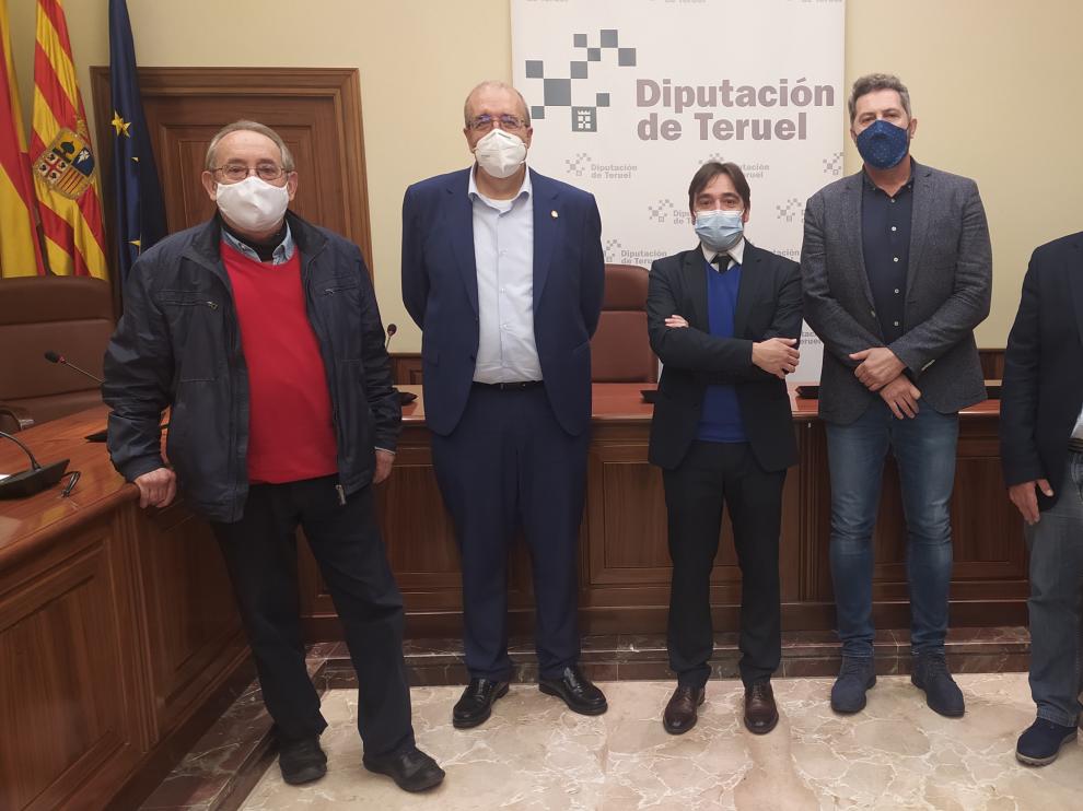 Reunión de los institutos de estudios de las tres diputaciones en Teruel.