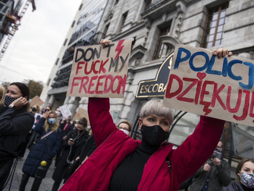 Protestas contra el endurecimiento de la ley del aborto en Polonia.
