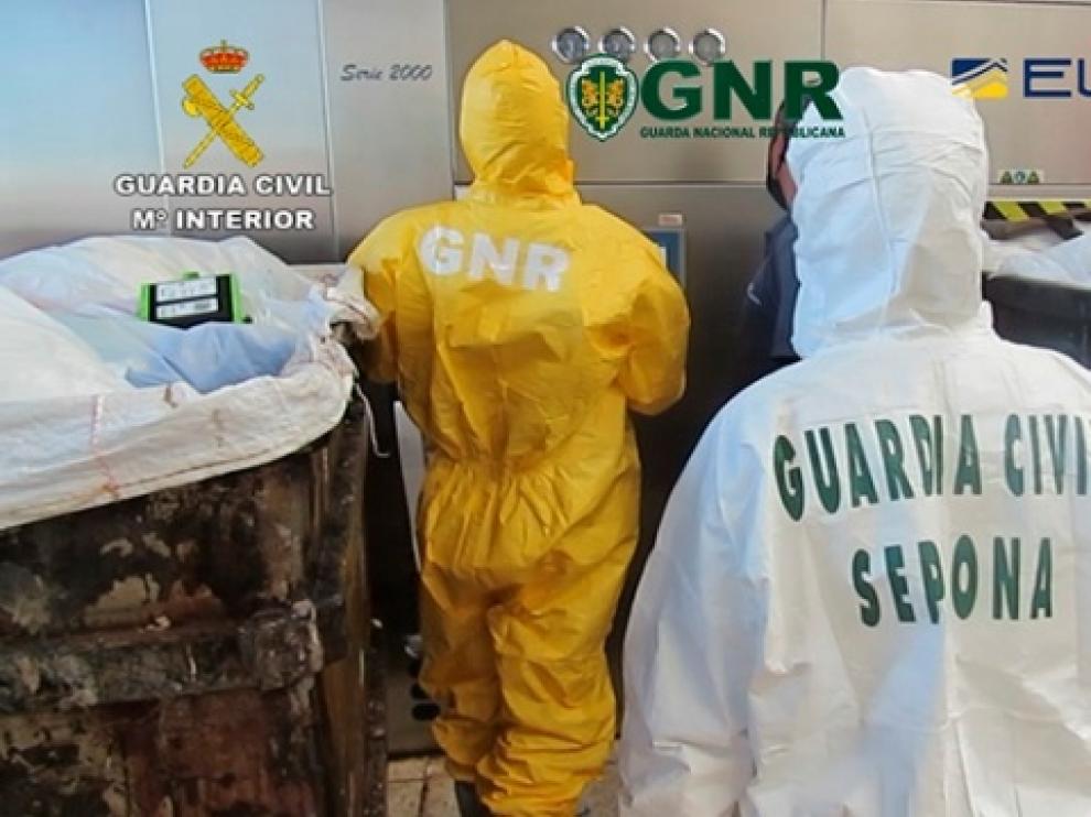 Operación de la Guardia Civil en la que se han detenido a 20 personas por gestión irregular de residuos biosanitarios del virus.