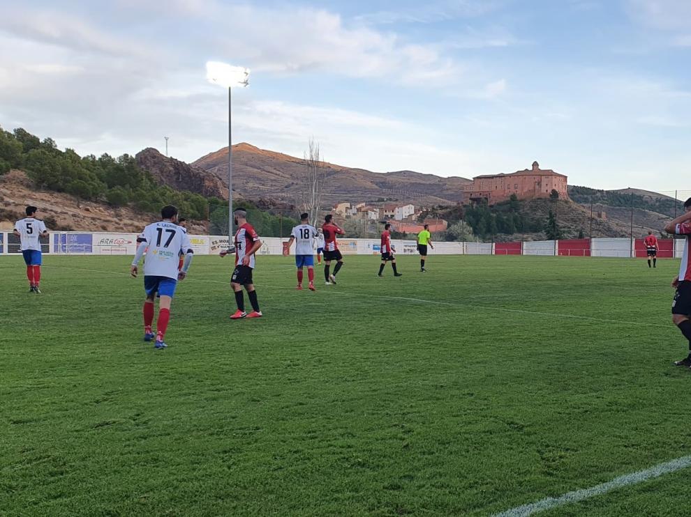 El Illueca se ha mostrado más ambicioso en la segunda parte ante el Teruel