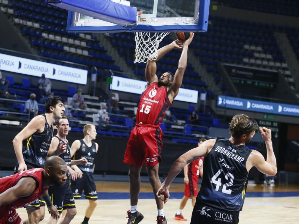 El pívot de Mali, en un partido contra el Iberostar Tenerife.