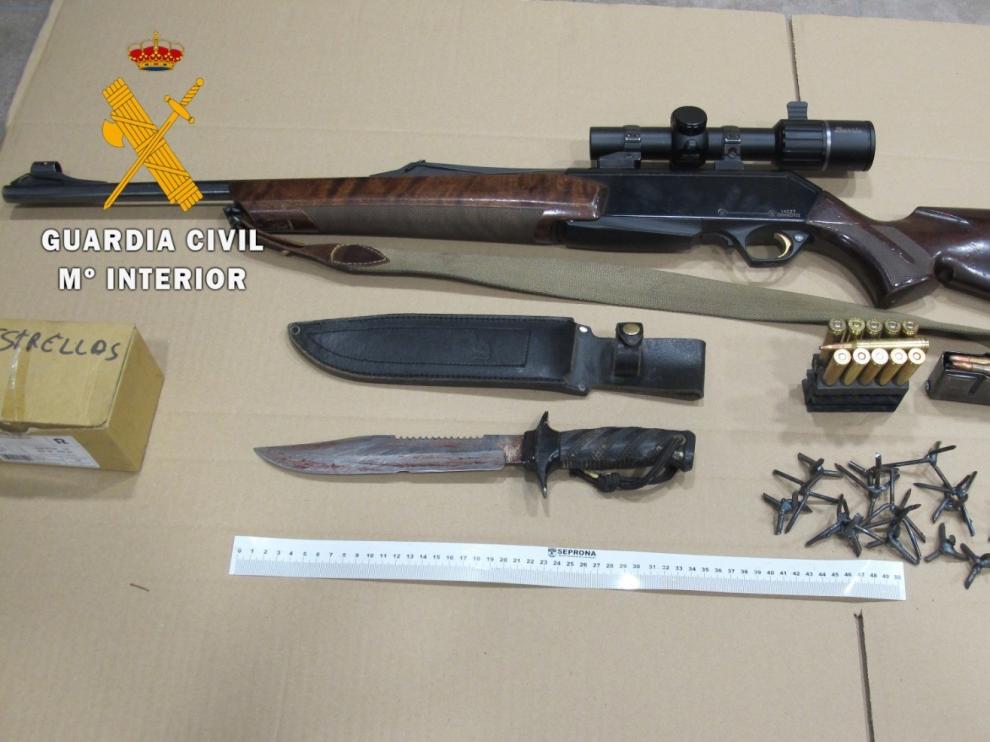 Algunas de las armas requisadas en Petilla de Aragón.