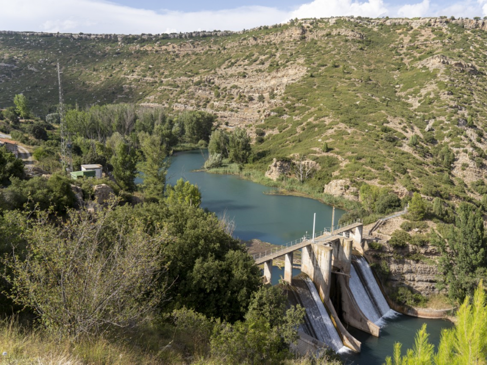 Pantano de Los Toranes en el río Mijares a su paso por Albentosa.
