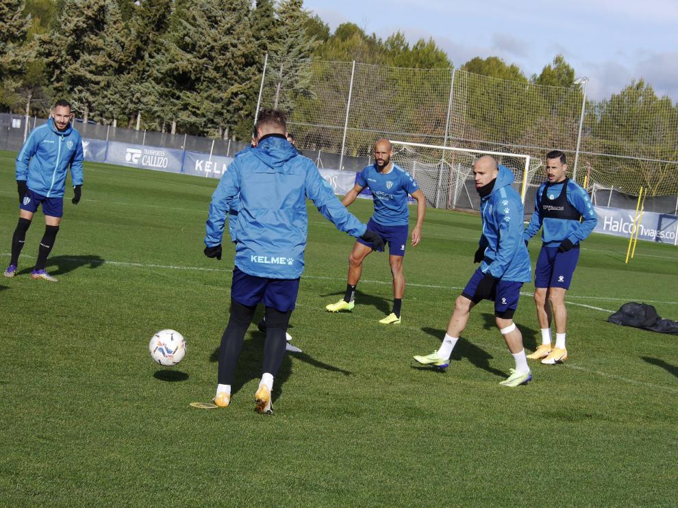 La SD Huesca comenzó a preparar este martes la visita del Alavés