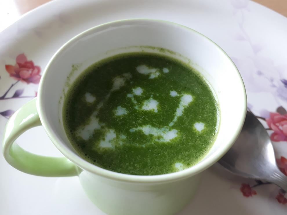 Crema de espinacas, ideal y ligera para el invierno.