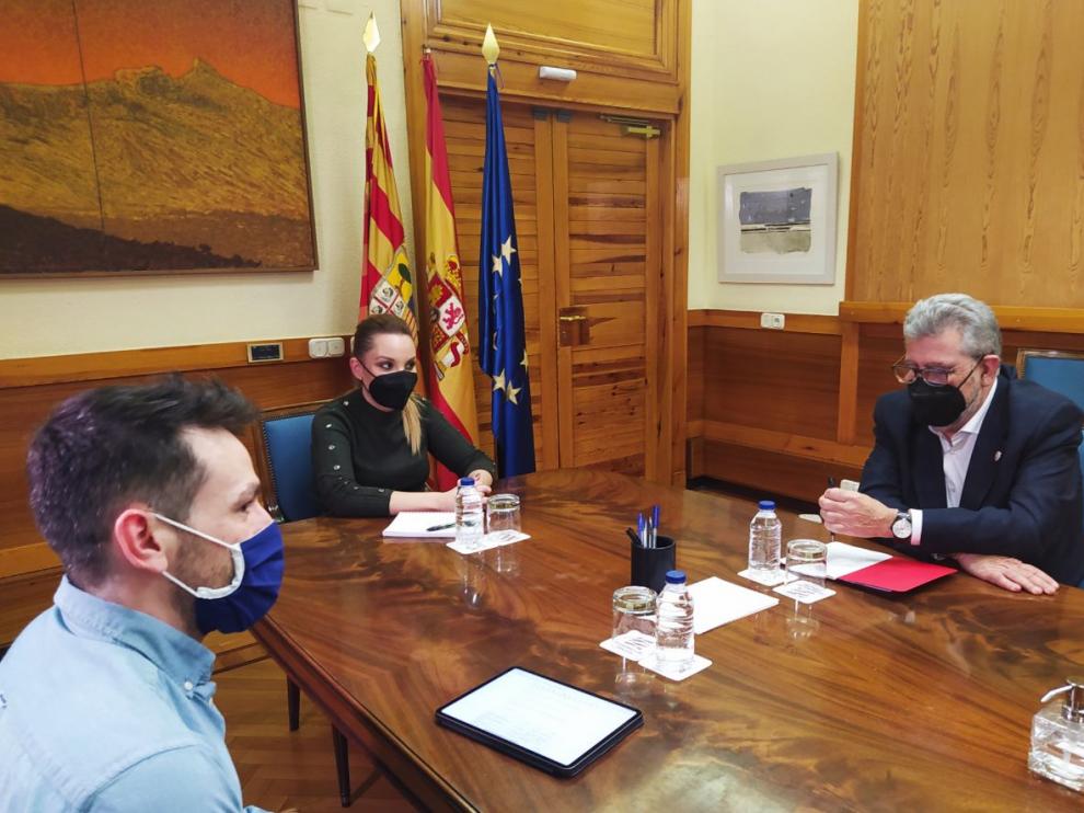 Maru Díaz y José Antonio Mayoral en la reunión de este martes.