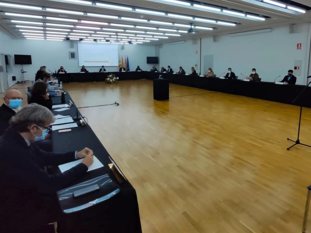 El pleno ha vuelto a celebrarse en el Palacio de Congresos, con más espacio.