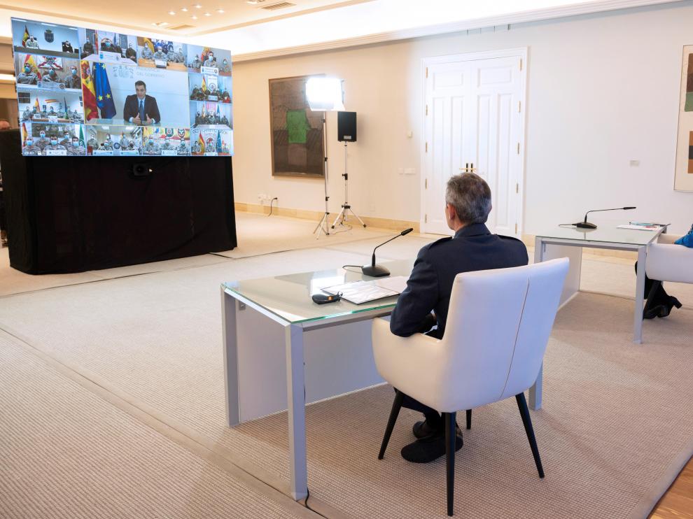 Presidente del Gobierno se dirige por videoconferencia a las tropas destinadas en misiones en el extranjero