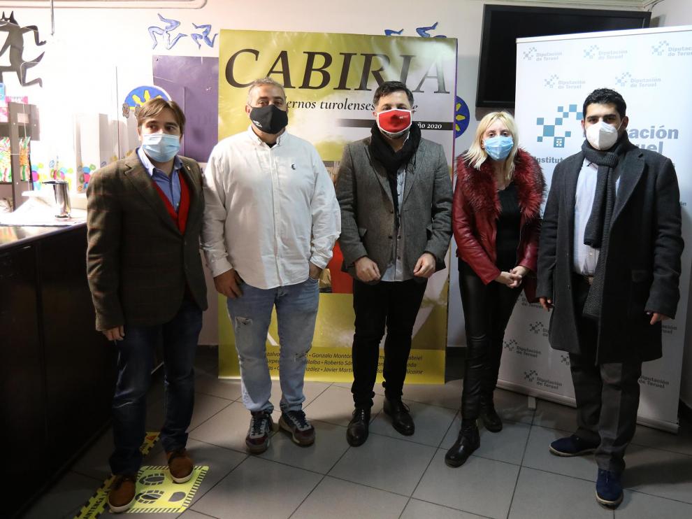 Presentación de los documentales sobre Elvira de Hidalgo y Pierres Vedel en Teruel. De izquierda a derecha, Ignacio Escuín, Pimpi López, José Ángel Guimerá, Vicky Calavia y Diego Piñeiro.