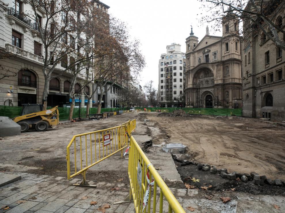 La plaza de Santa Engracia de Zaragoza está en plenas obras de peatonalización y mejora.