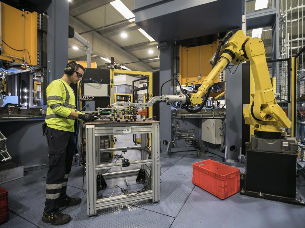 Imagen de las instalaciones de la planta de Dana Automoción en el polígono de Malpica, altamente automatizadas.