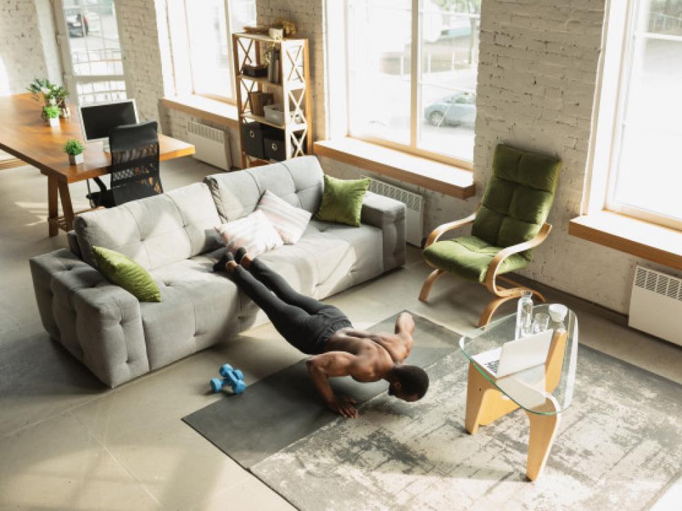Tener un pequeño gimnasio en casa se ha convertido en algo habitual.
