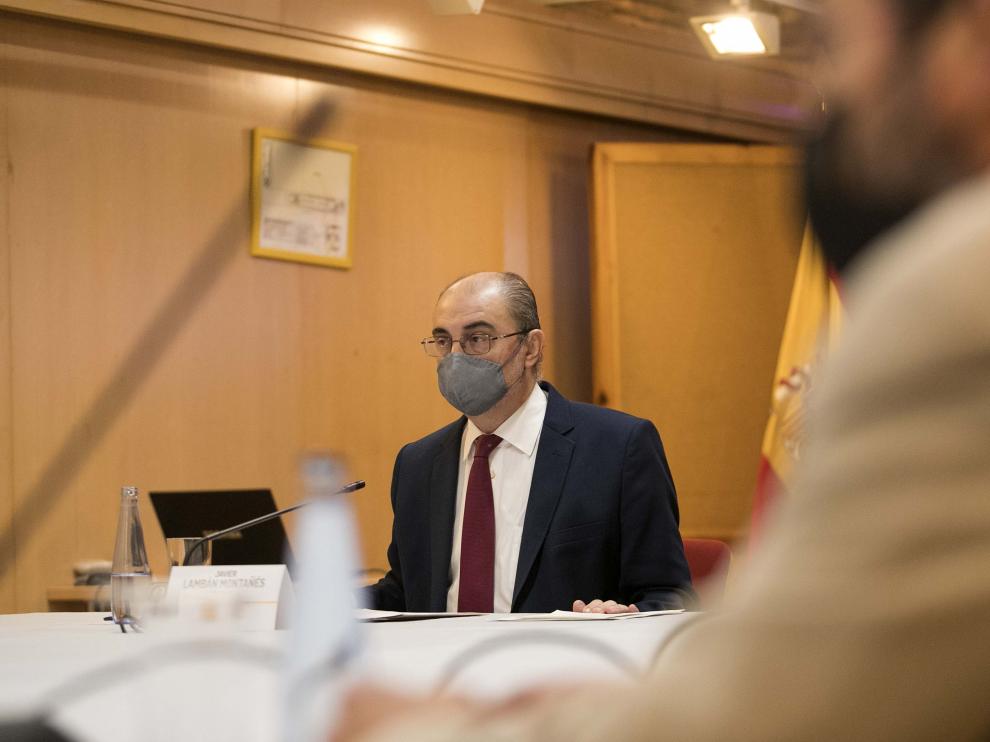Reunión de Javier Lambán y Arturo Aliaga con el sector de la nieve