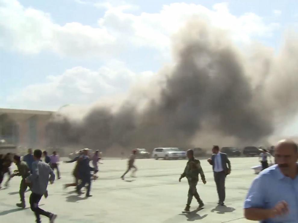Ataque en el aeropuerto de Aden, en Yemen.