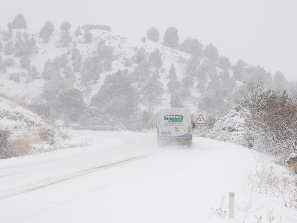 La nieve de Filomena tiñe de blanco la provincia de Teruel