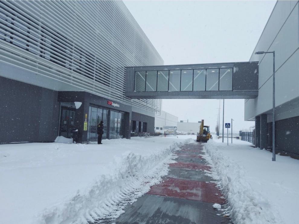 Imagen de los trabajos de limpieza de nieve realizados por Montepino