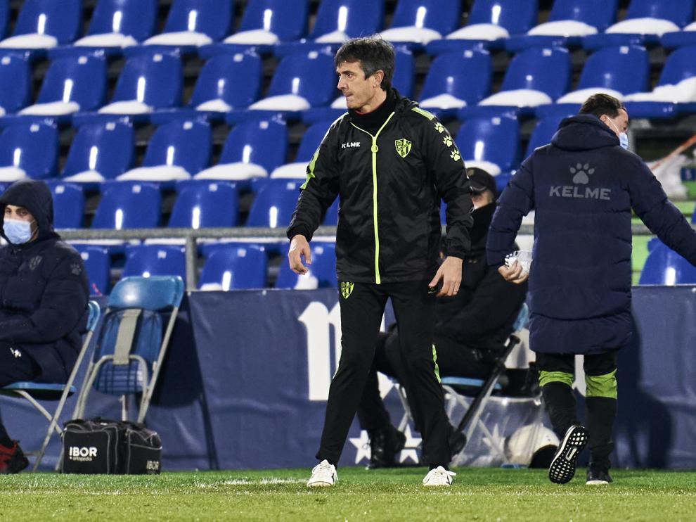Pacheta, en el área técnica del Coliseum Alfonso Pérez.
