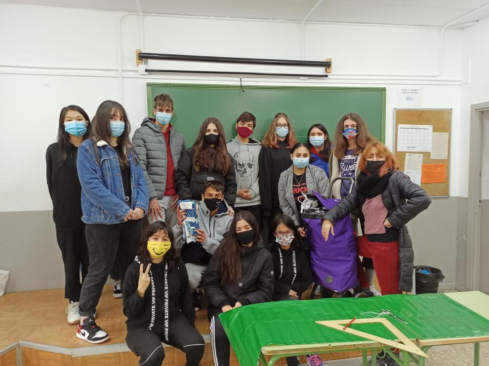 El equipo de alumnos solidarios, que ha aceptado el reto 'Súper Tú'