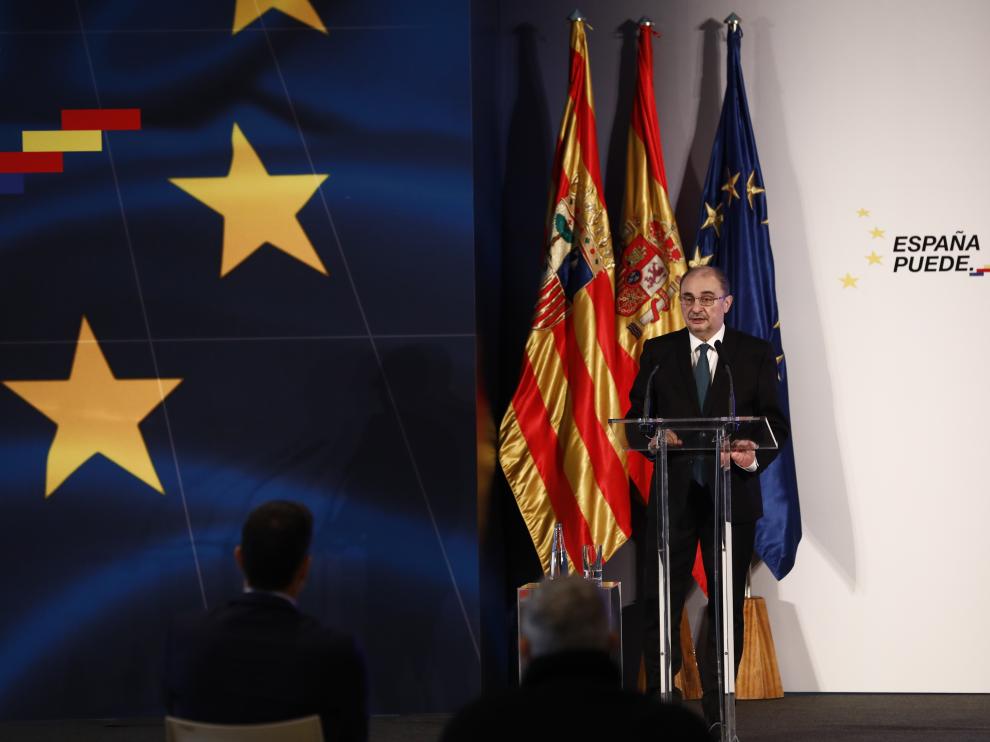 El presidente aragonés, Javier Lambán, en la presentación en Zaragoza del plan de recuperación de la economía española, este viernes.