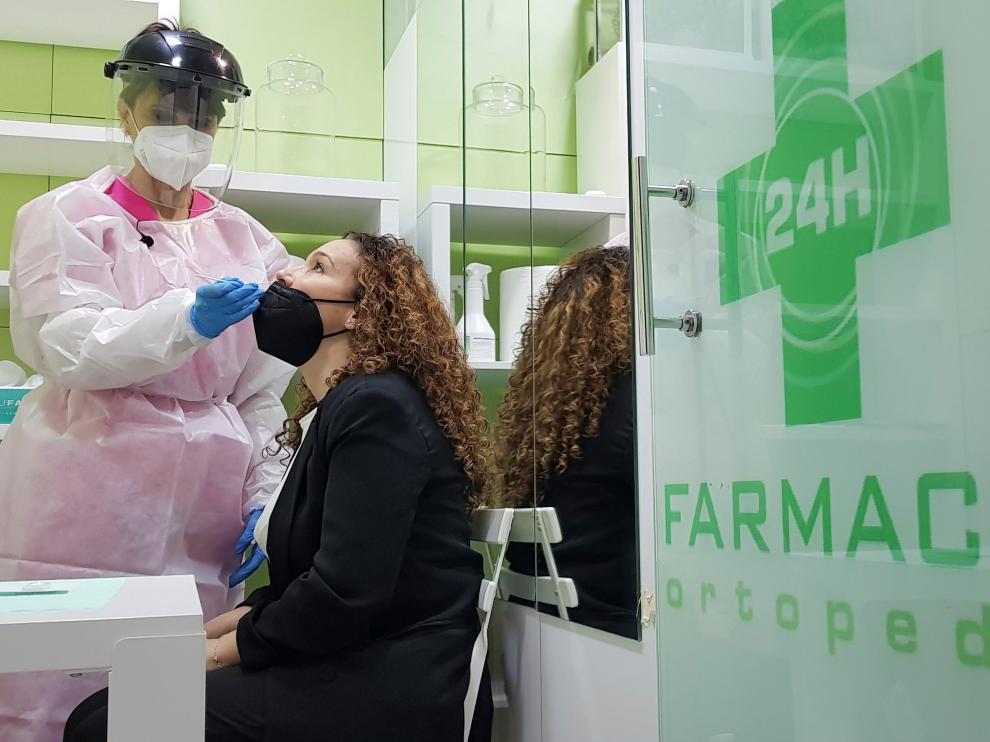Farmacias y clínicas dentales harán test de antígenos desde este jueves en Madrid