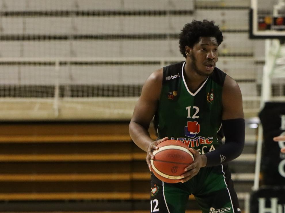 Will Butler, durante un partido con el Levitec Huesca.
