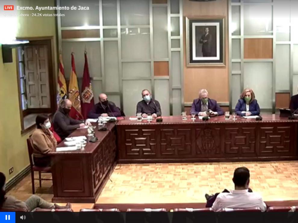 El Ayuntamiento de Jaca ha celebrado este lunes un pleno extraordinario