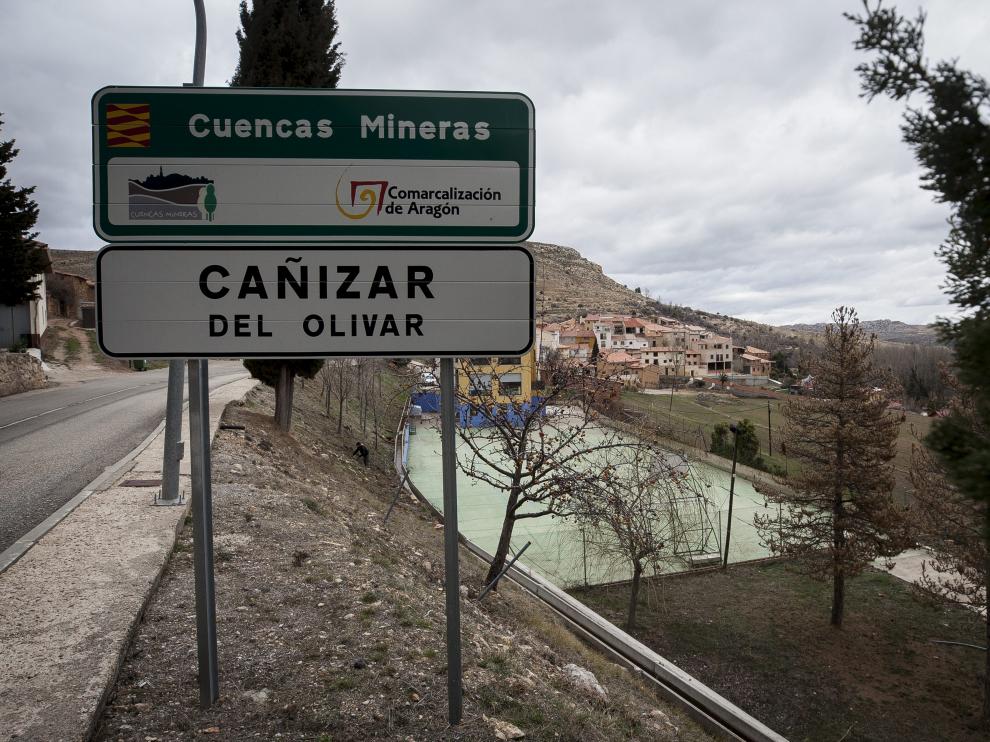 El camionero borracho pretendía cargar su camión de agua embotellada en Cañizar del Olivar pero un empleado alertó a la Guardia Civil.